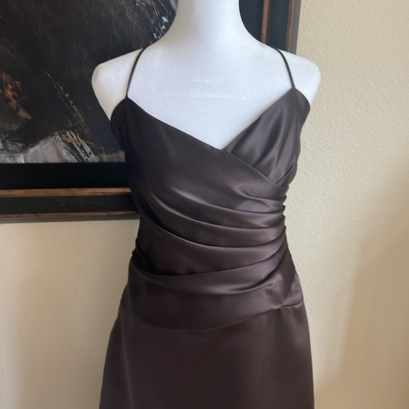 Vera Wang Chocolate Brown Dress Size 10 Satin - Picture 2 of 8